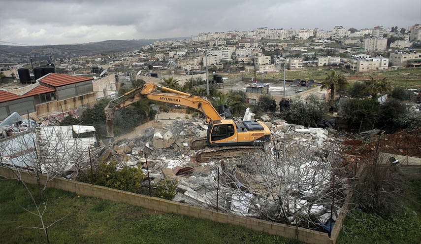 هدم منشأة سكنية وأخرى تجارية في القدس المحتلة