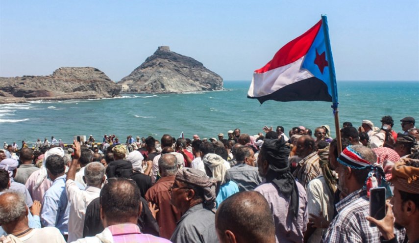 المجلس الانتقالي الجنوبي يتحدى اتفاق الرياض