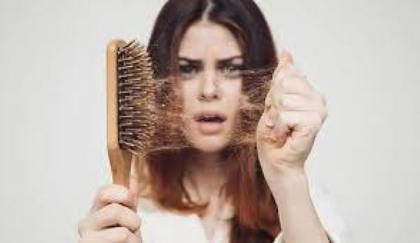 8 أطعمة تسبب ترقق وتساقط الشعر