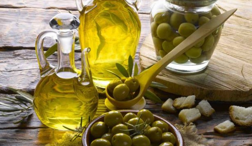 رغم فوائده الكثيرة.. احذروا كثرة استهلاك زيت الزيتون