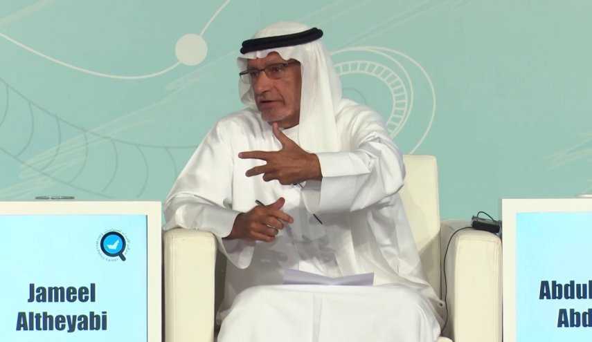 مستشار ابن زايد يحذف تغريدة 
