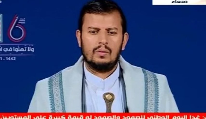 السيد الحوثي يوضح سبب تورط السعودية والإمارات بالعدوان على اليمن