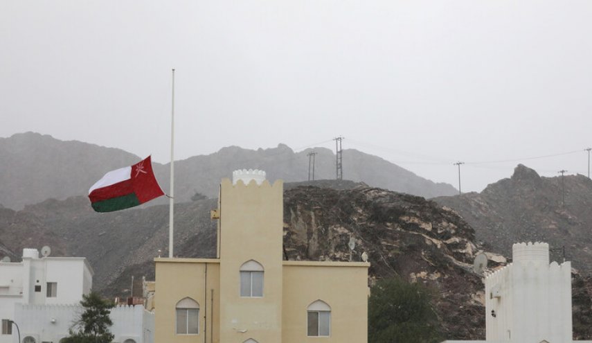 سلطنة عمان تقرر فرض حظر تجول لمكافحة فيروس كورونا
