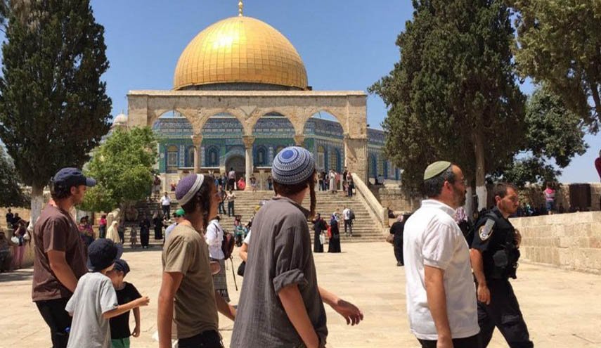 411 مستوطنا وعشرات الجنود اقتحموا الأقصى خلال أسبوع