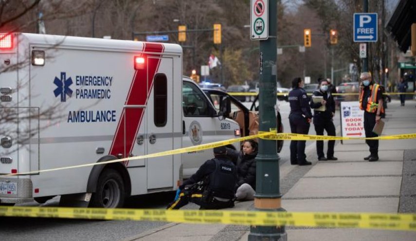 كندا.. مقتل إمرأة وإصابة ستة أشخاص في حادث طعن جماعي داخل مكتبة!

