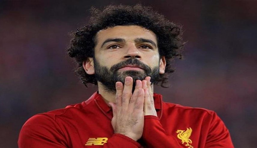 بعد أزمة الأحضان والقبلات... منتخب مصر مهدد بفقدان صلاح