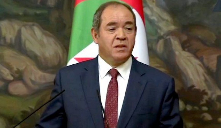 الجزائر تدعو إلى مفاوضات 'مباشرة' بين البوليساريو والرباط