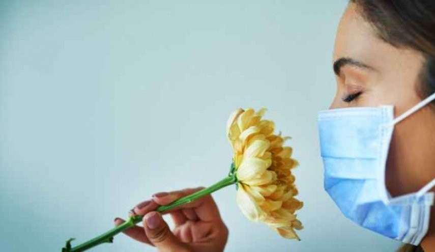 بعد الإصابة بكورونا.. كيف نسترجع حاستي الشم والتذوق؟
