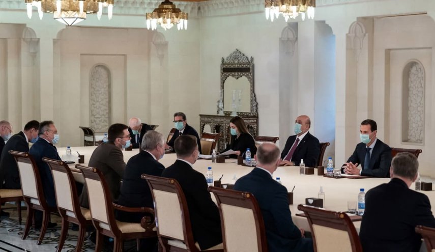 بالصورة.. هذا ما دار بين الأسد ومبعوث بوتين الخاص إلى سوريا