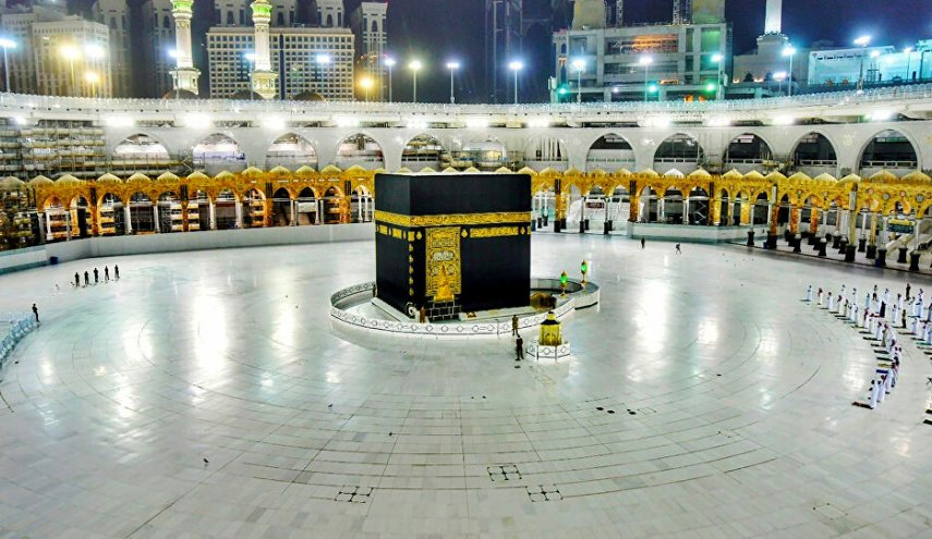 السعودية تفرض غرامة باهظة على المخالفين لدخول الحرم المكي