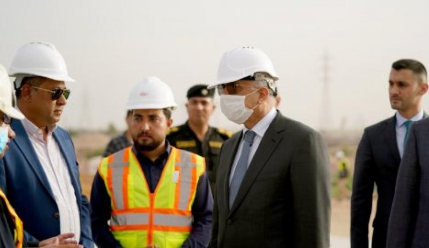 الكاظمي يضع حجر الأساس لمشروع ماء البصرة الأنبوبي