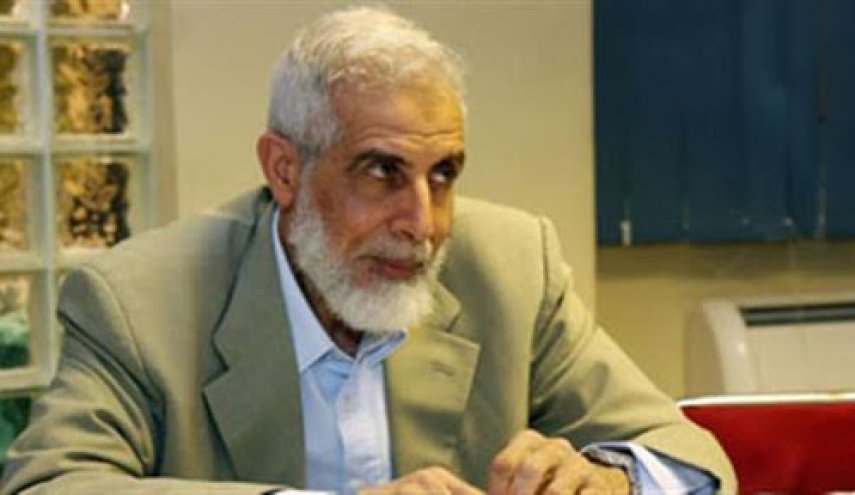 مصر: إعادة محاكمة القائم بأعمال مرشد الإخوان 'محمود عزت' 