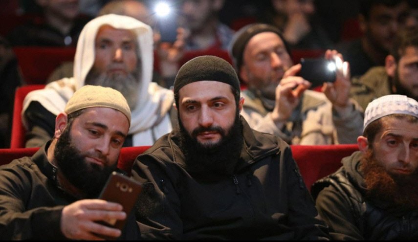 شاهد.. الجولاني يعيد قبعة الزرقاوي!