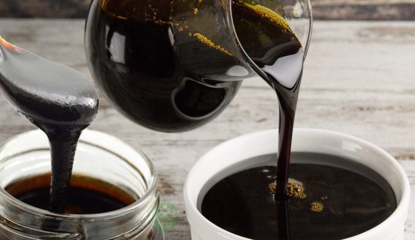 أضرار وفوائد تناول العسل الأسود‎