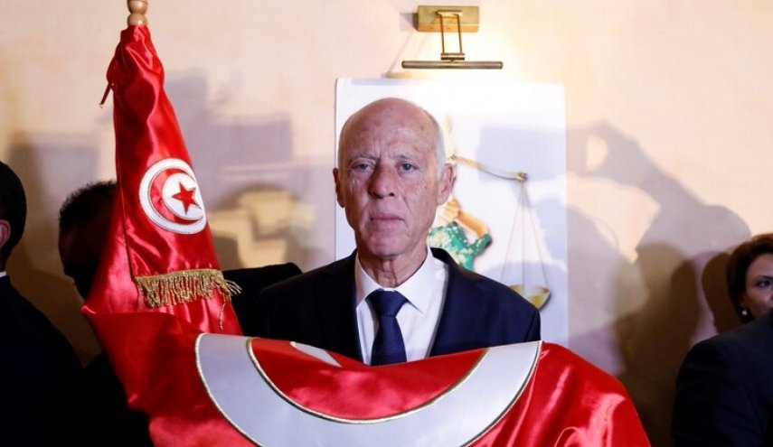 انتقادات لرئيس حزب تونسي شبّه الرئيس قيس سعيد بالقذافي