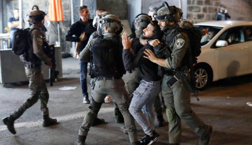 اصابة ثلاثة فلسطينيين في اعتداءات لقوات الاحتلال ومستوطنين في القدس المحتلة