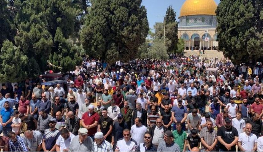 حماس تدعو لشد الرحال إلى الأقصى وأداء الصلوات عند الحواجز العسكرية