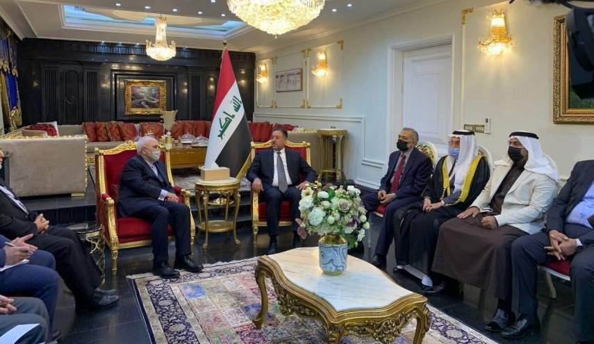 ظريف يلتقي شخصيات سنية بارزة وبعض زعماء العشائر العراقية