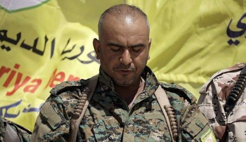 مجموعة مجهولة تتبنى استهداف رتل لقسد في دير الزور وتجرح قيادي