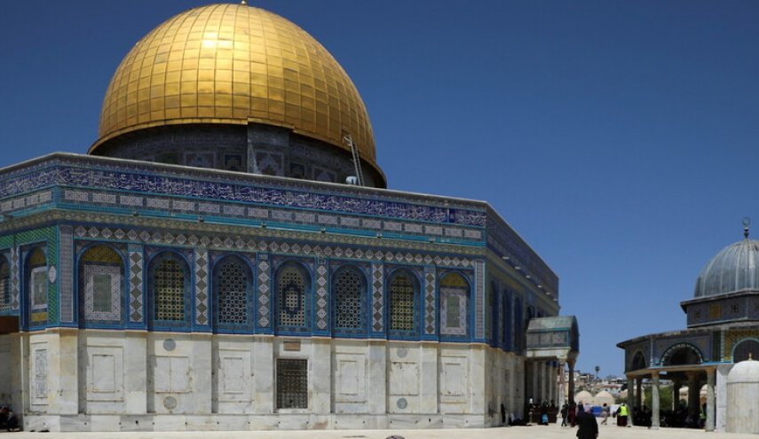 تداعيات قرار عباس تأجيل الانتخابات التشريعية محليا ودوليا