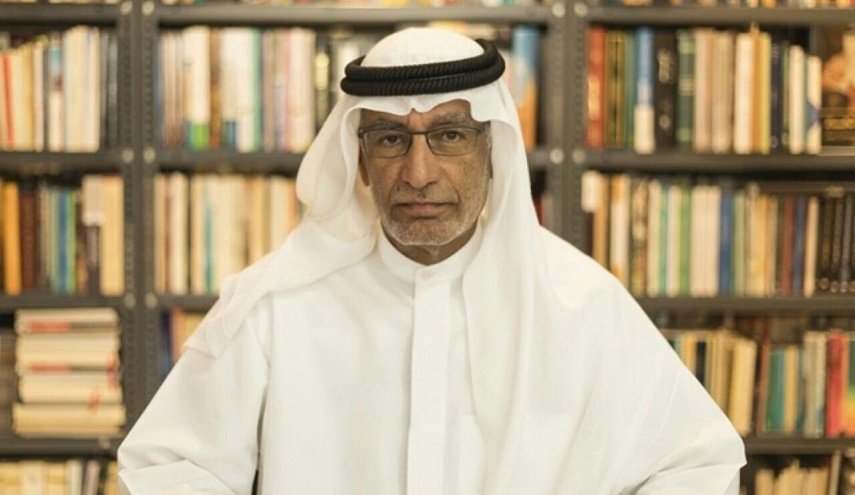 مغردون يهاجمون أكاديميا إماراتيا إعتبر التطبيع ضروريا