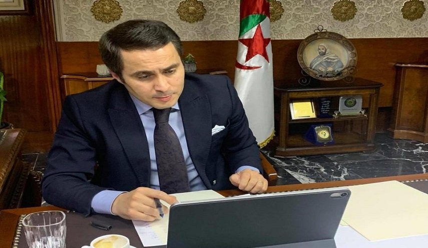 وزير جزائري يصاب بفيروس كورونا