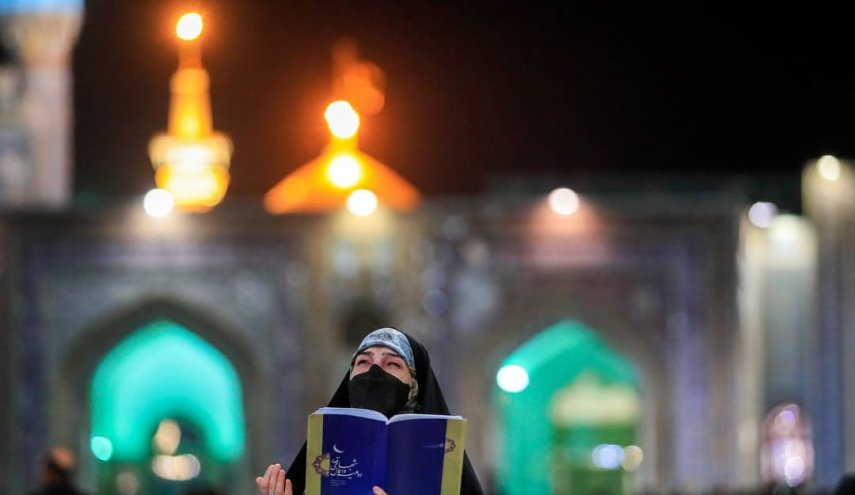 مشهد المقدسة.. أجواء المرقد الرضوي في ليلة الـ21 من رمضان

