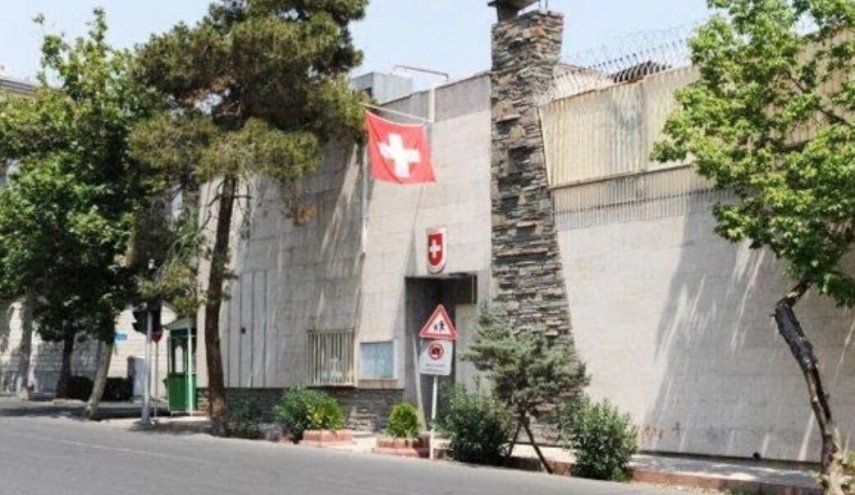 وفاة موظفة في سفارة سويسرا بطهران جراء سقوطها من مبنى شاهق