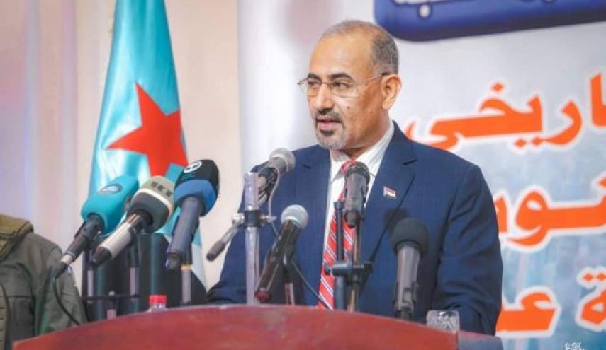 ماذا قال زعیم الانتقالي بعد رفع علم الإنفصال بمقر حکومه هادي فی عدن؟