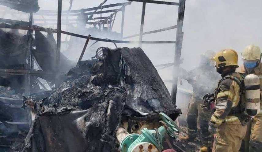 یک انبار کالا در حوالی میدان حر تهران دچار آتش‌سوزی شد + فیلم