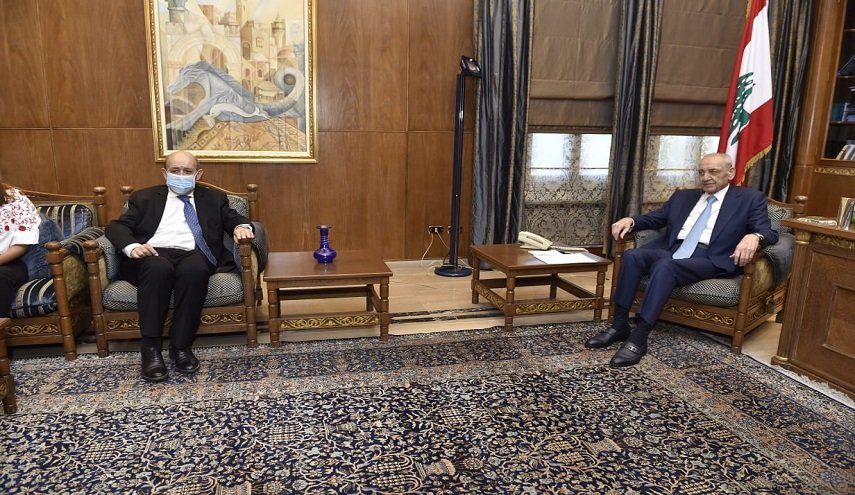 لبنان: نبيه بري يستقبل لودريان والوفد المرافق له

