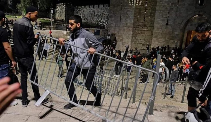 نصرةً للأقصى.. حراك بيت المقدس يدعو للتغريد على وسم #اقتحام_28_رمضان