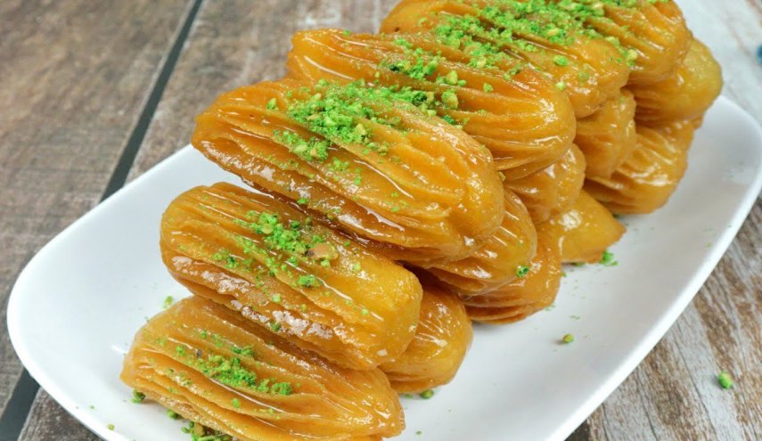 'الطرمبة'... حلوى مدينة تعز اليمنية الأكثر شعبية