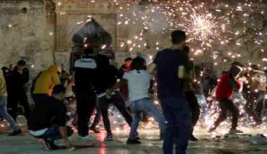 موقع 'والّا': الاحتلال خشي من انفجار الوضع فقرر تأجيل محكمة حي الشيخ جراح