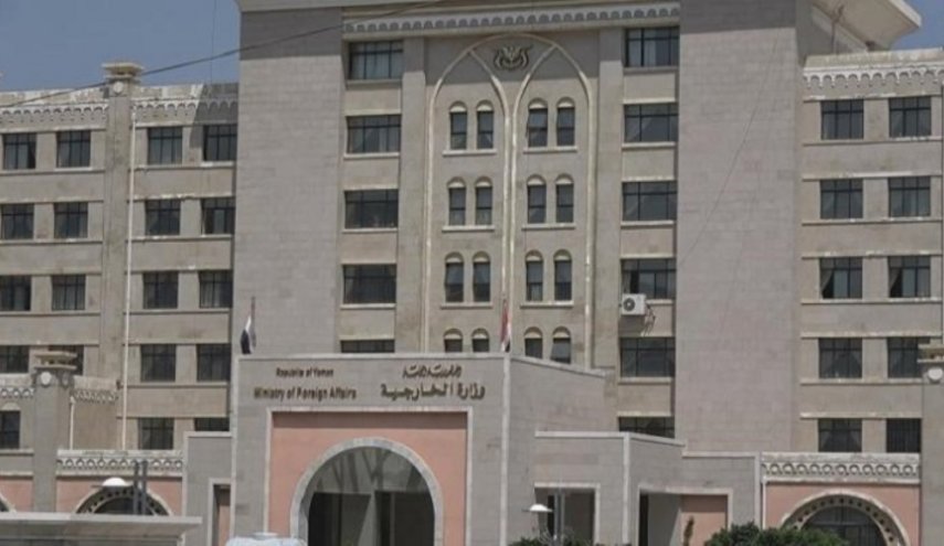 الخارجية اليمنية تُدين إعتداءات الإحتلال وتبارك رد المقاومة الفلسطينية