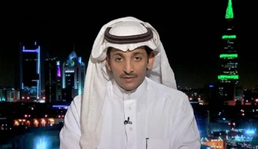 كاتب سعودي: يجب وضع فلسطين تحت وصاية عربية ونزع سلاح حماس!
