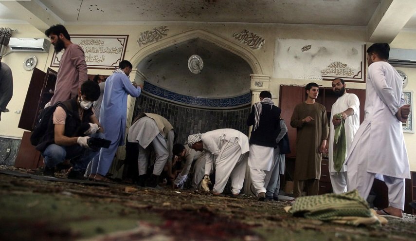 'داعش' يتولى الهجوم على مسجد خلّف 12 شهيدا في أفغانستان
