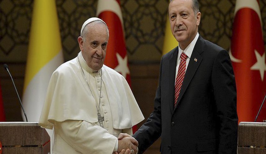 هذا ما أكده اردوغان للبابا فرنسيس بشأن الاحتلال الاسرائيلي
