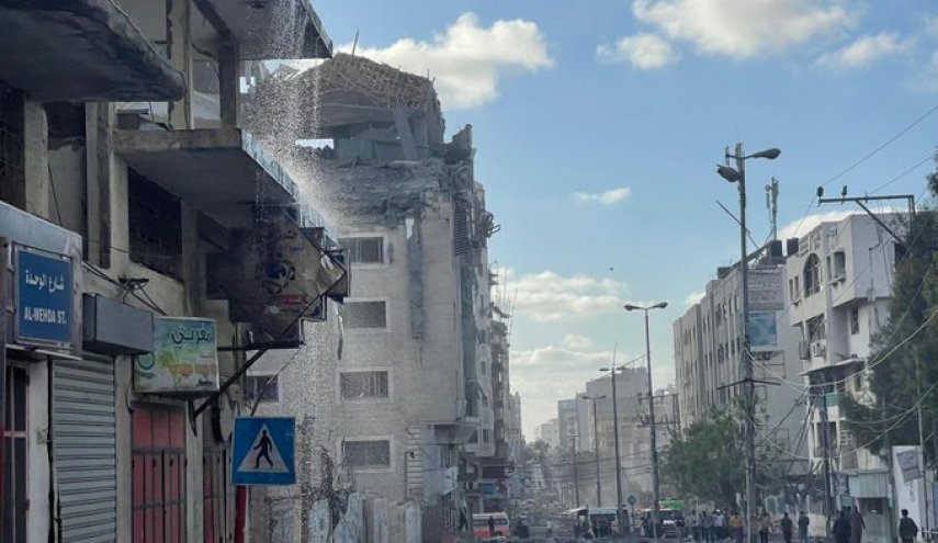 قطر تدين بشدة قصف مقر هلالها الأحمر بغزة