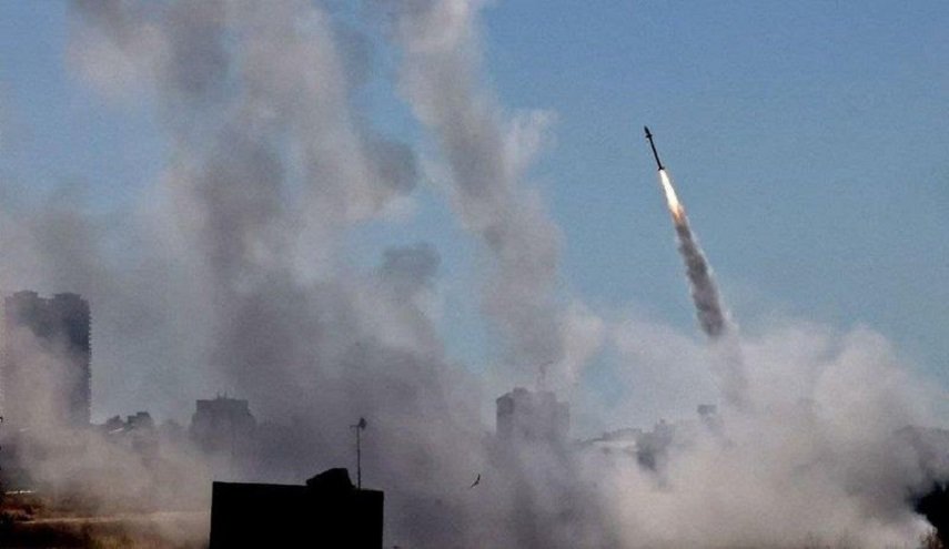 سرايا القدس تقصف مدن عسقلان وسديروت ونتيفوت تقصف برشقة صاروخية