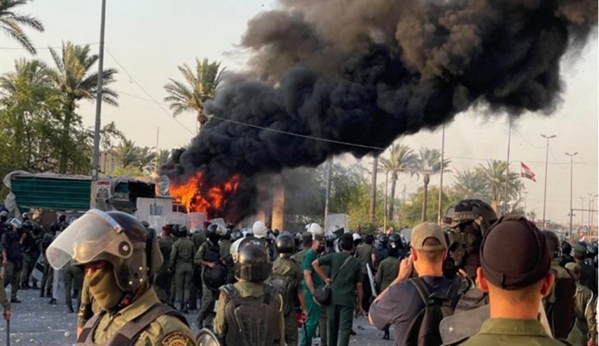 العراق.. اصابات خلال اعمال عنف في ساحة التحرير