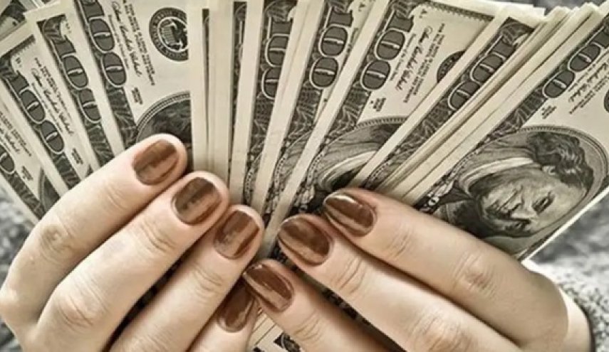 لقاح كورونا يحول فتاة الى مليونيرة
