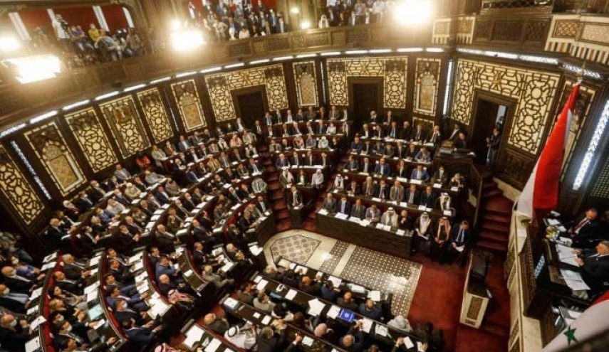 مجلس الشعب: الشعب السوري أثبت أنه الأجدر على تطبيق الديمقراطية بأبهى صورها
