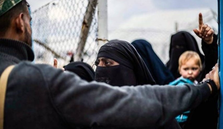 اميركا تستغل الارهابيين في مخيم 
