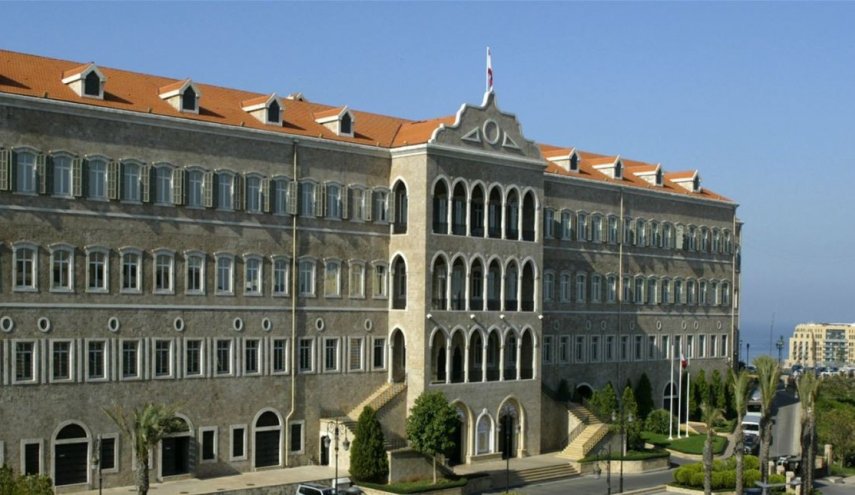 لبنان بين حوار وانتخابات وحكومة بصيغة جديدة.. خيارات بالجملة 