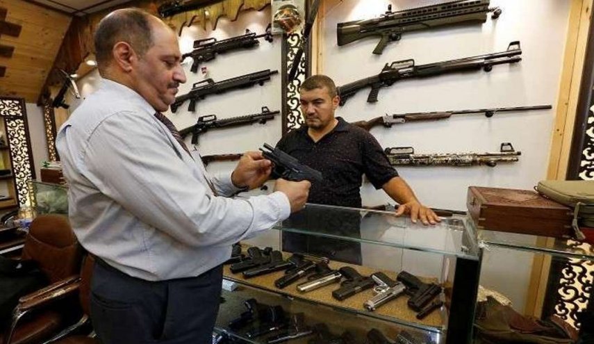 العراق.. الداخلية تحدد آلية التقديم على حيازة السلاح المرخص