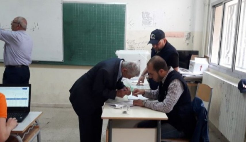 لبنان.. بعد تعثر تشكيل الحكومة هل باتت الانتخابات النيابية ضرورة للحل؟

