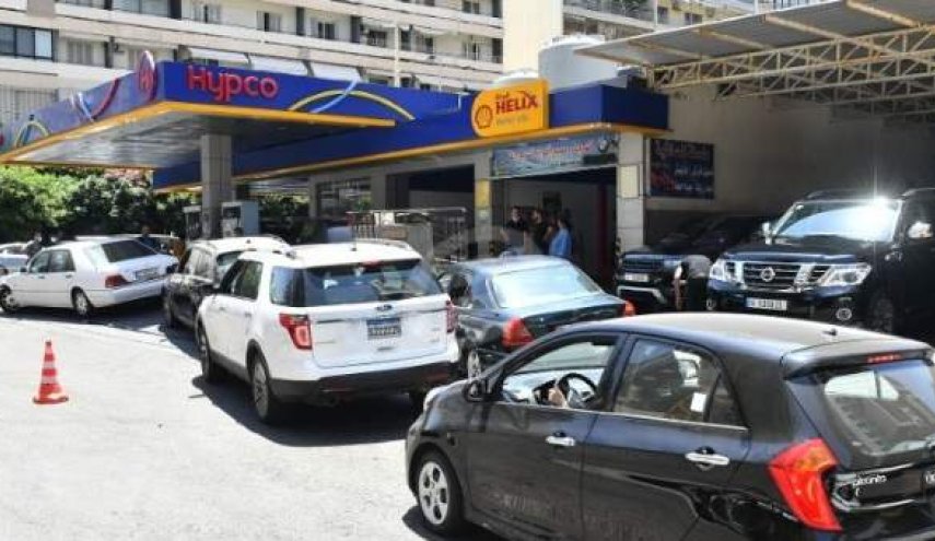 لبنان بين ازمتي البنزين والكهرباء.. مريض على قيد الحياة