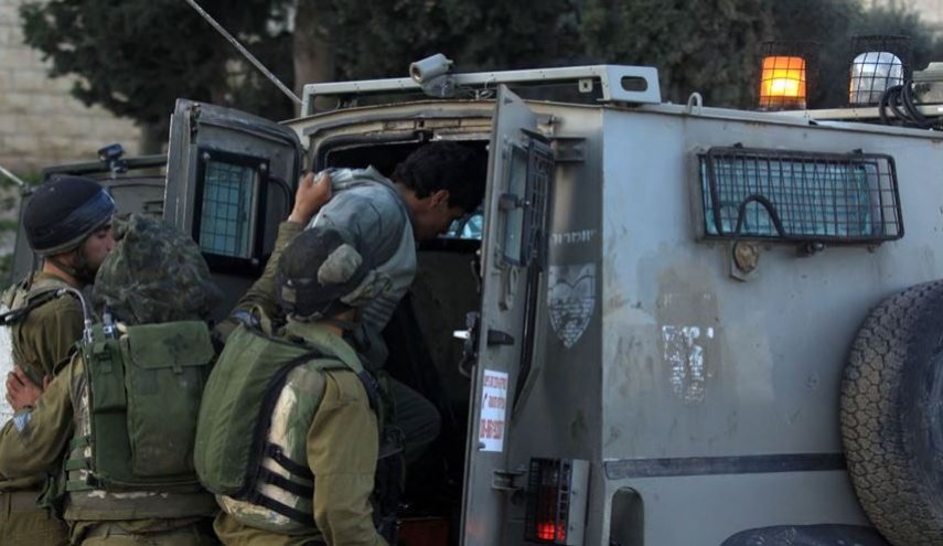 الاحتلال يعتقل شابين فلسطينيين جنوب جنين
