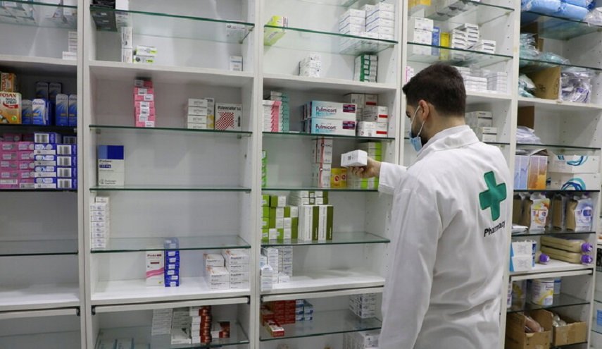 الأزمة تتفاقم.. لبنان من دون صيدليات لـ3 أيام
